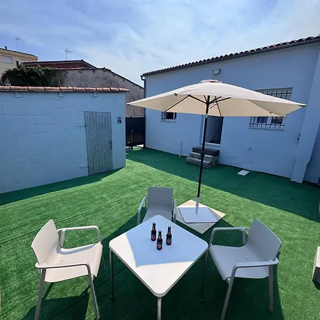 A Casina Do Castineiro, *